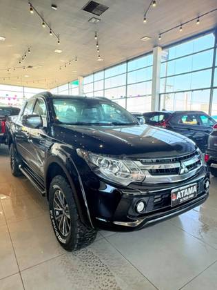 MITSUBISHI L200 TRITON 2.4 16V TURBO DIESEL SPORT HPE-S CD 4P 4X4 AUTOMÁTICO MITSUBISHI L200 TRITON 2.4 16V TURBO DIESEL SPORT HPE-S CD 4P 4X4 AUTOMÁTICO